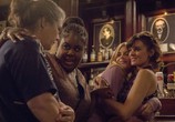 Сериал  С прицепом / SMILF (2017) - cцена 3