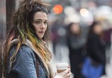 Фильм Бегущая от реальности / Complete Unknown (2016) - cцена 2